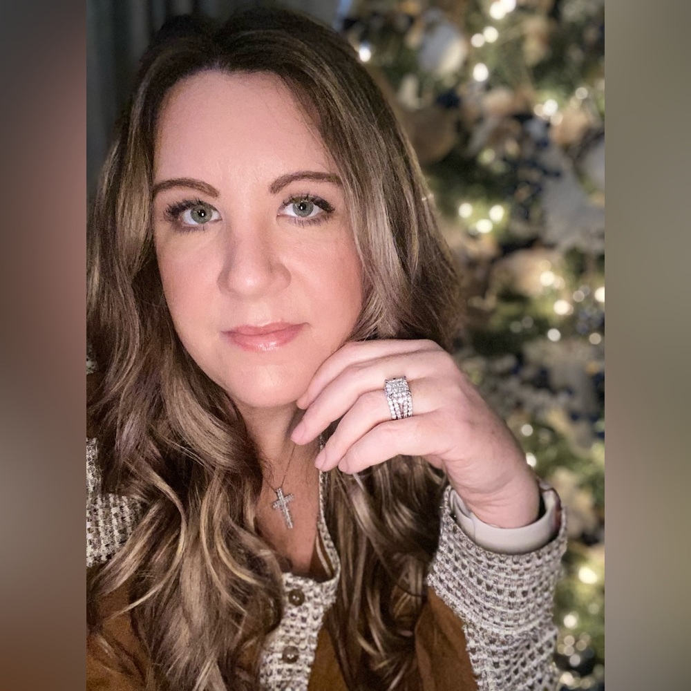 Meet your Posher, Julie